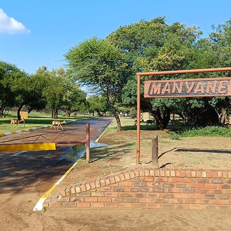 Manyane Resort Mogwase Экстерьер фото