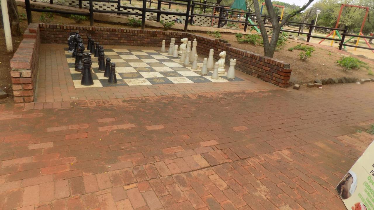 Manyane Resort Mogwase Экстерьер фото